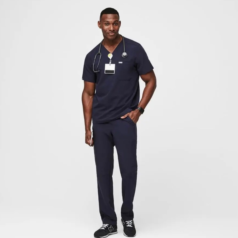 FIGS Navy Scrubs Set Leon Two Pocket Top 2XL NWT and Tansen Jogger 2XL NWT